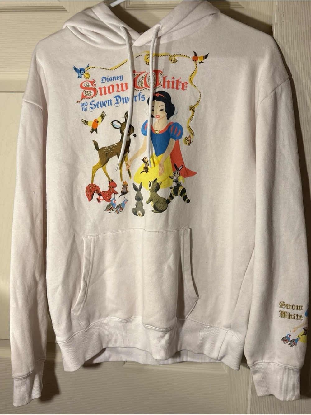 Disney Snow White Pullover Hoodie in White with Multicolor Print